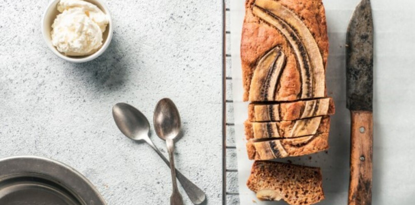 Co zrobić z dojrzałym bananem? Trzy sposoby na ratunek i pyszne przekąski!