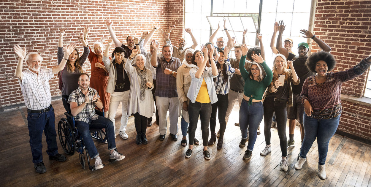 Wolontariat – czy warto i co daje w pracy? 