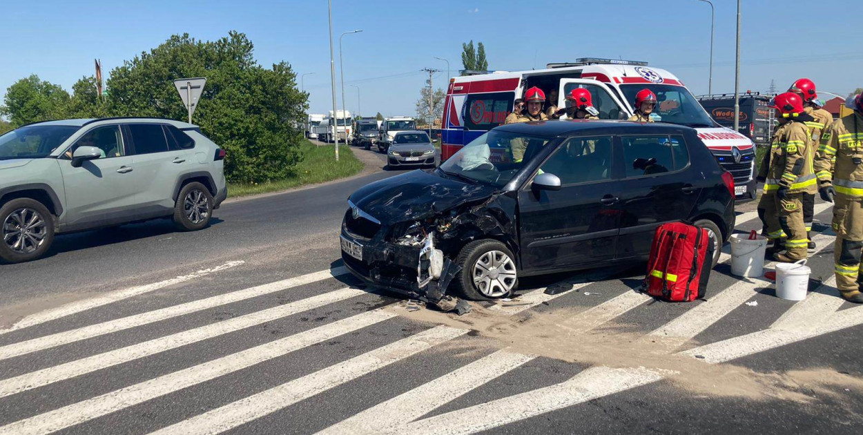 Wypadek na DK 92 nieopodal stacji benzynowej [FOTO]