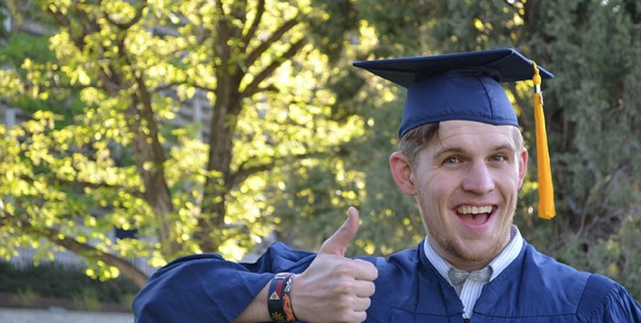 Studia podyplomowe - czy warto? Analiza korzyści i wyzwań