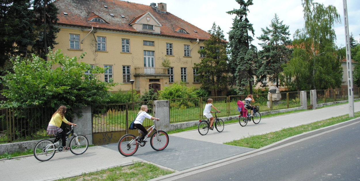 Dawny internat szkoły mleczarskiej w ruinie
