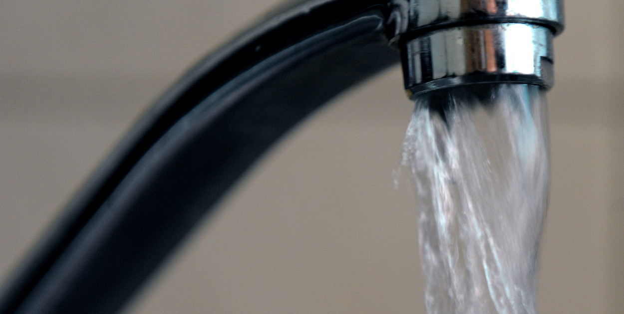 Kolejne samorządy mają problemy ze skażoną wodą