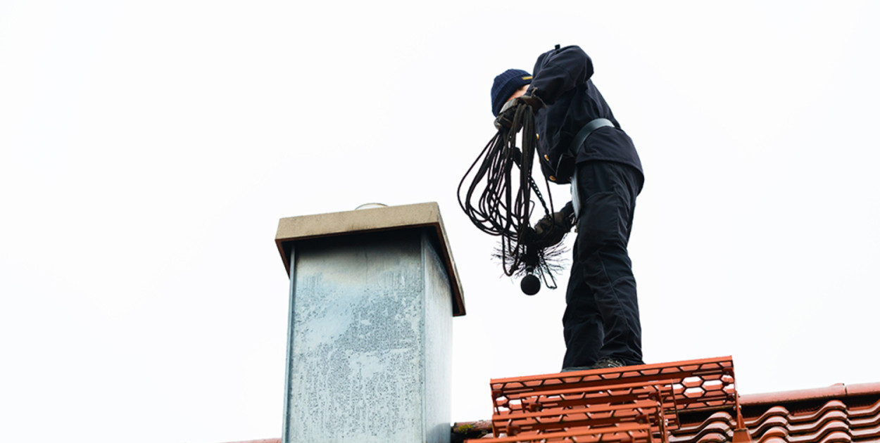 Przypilnuj kominiarza w kwestii CEEB, bo zapłacisz 500 zł kary!
