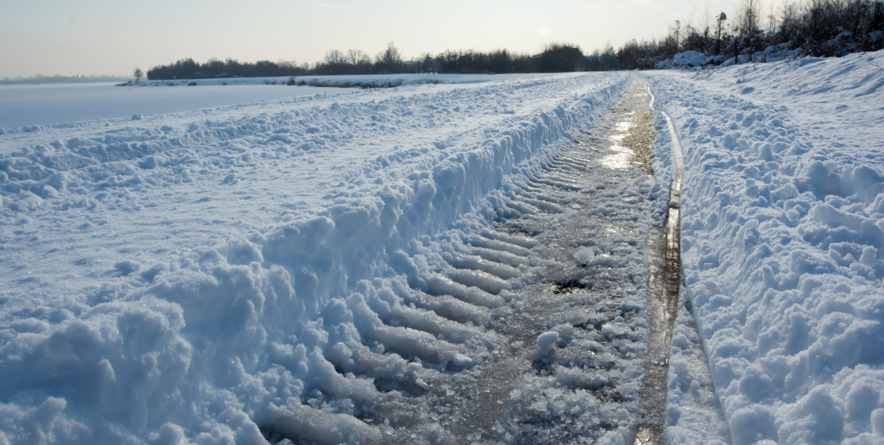 Co oznacza symbol 205 55 R16 na oponie?