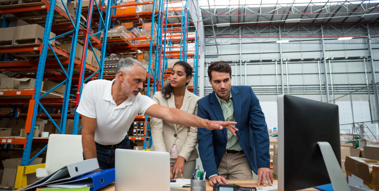Jak skutecznie usprawnić procesy logistyczne w firmie?