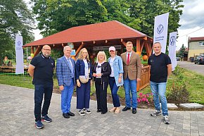 Wiejska świetlica pod gołym niebem już gotowa!-5806