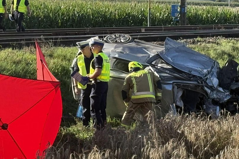 28-latek zginął z zderzeniu z pociągiem [FOTO]