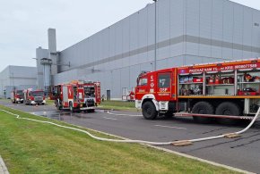 Trzynaście jednostek straży pożarnej w Volkswagen Września!-28881