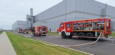 Trzynaście jednostek straży pożarnej w Volkswagen Września!-28881