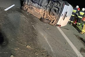 Samochód przewrócił się na autostradzie [FOTO]-32987