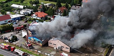 Walka z żywiołem. Pożar Bemagu z drona (FOTO)-37313