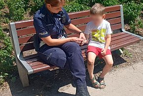 Poznań. Policjanci odnaleźli przestraszonego zaginionego 4–latka-37654