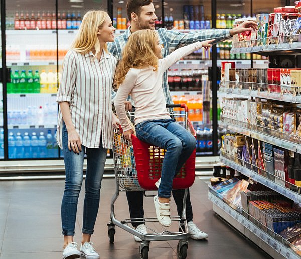 Polacy ruszą do sklepów? Taka niedziela nie zdarza się często-37699