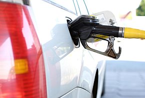 Ceny paliw w Polsce. Benzyna i LPG tanieją, ale diesel nie chce odpuścić-37963