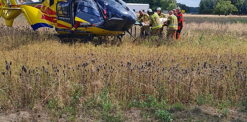 Poważny wypadek w Białym Piątkowie. Lądował helikopter LPR - 37971