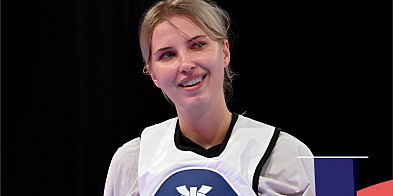 Akademicki brąz Dagmary Haremzy-38111