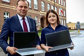 Niespodzianka na nowy rok szkolny! Wrzesińskie szkoły z nowym sprzętem-38272