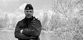 Koledzy żegnają tragicznie zmarłego policjanta