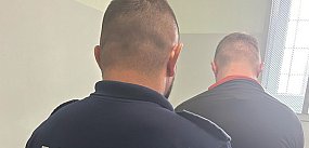 Strzelał metalowymi kulkami w bibliotekę w Nekli