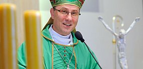 Trump uderza w Leona XIV. Prymas Polski komentuje