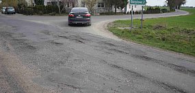 Koszmar w Gorazdowie. Ta droga to ser szwajcarski