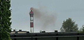 Czerwony dym nad wrzesińską ciepłownią