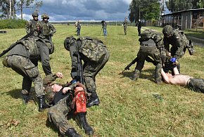 Setki tysięcy Polaków pójdą na szkolenie. Wojsko otwiera drzwi dla cywilów-40132