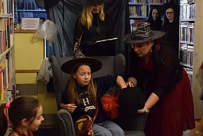 Wieczór w Hogwarcie. Września czyta z magią-40154