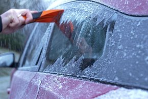 Uwaga, kierowcy i piesi! IMGW ostrzega przed oblodzeniem-40364