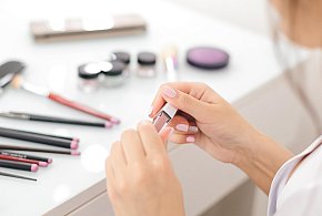 Nie używaj tych kosmetyków. GIS ostrzega przed produktami-40626