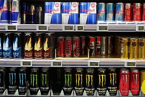 Popularne napoje pójdą ostro w górę. Rząd szykuje podwyżkę VAT-40785