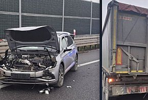 REGION: Osobówka skasowana, tir ledwo draśnięty. Wypadek wrześnianina-40839