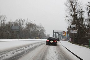 Poważne zagrożenie na drogach. Kierowcy często o tym zapominają-41611
