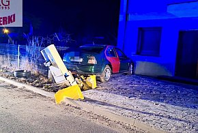 Stracił panowanie nad autem i uderzył w ścianę budynku [FOTO]