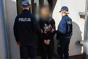 REGION: Nagi „challenge” w lesie. 23-latek walczył o przetrwanie