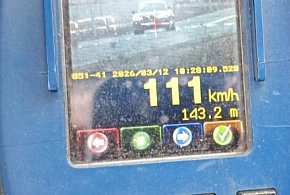 Za szybka jazda poza terenem zabudowanym. Policja zatrzymała prawa jazdy