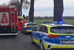 REGION: Śmierć na drodze. Auto roztrzaskało się o drzewo