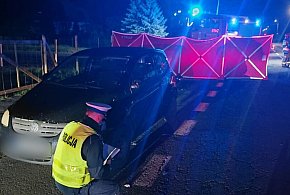 REGION: Śmierć na nieoświetlonej drodze. Nie żyje kobieta