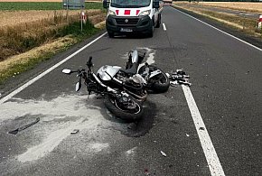 Zderzenie motocykla z autem w Miłosławiu. Jedna osoba została ranna