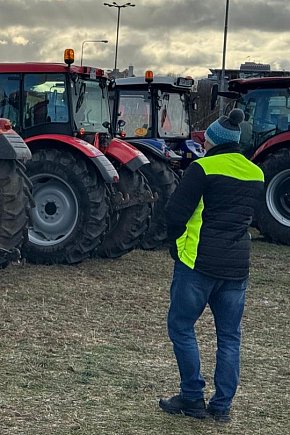 Rolnicy powiedzieli „dość” i wyszli na ulice-5968