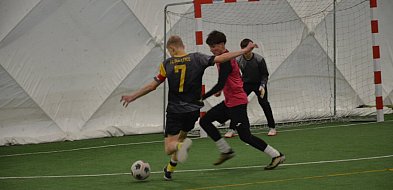 Zjednoczeni Września triumfują w turnieju mikołajkowym-40890