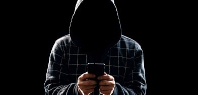 Policja ostrzega. Zmasowany atak oszustów na Wrześnię