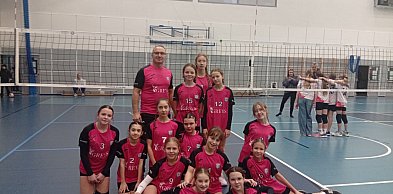 Dobra postawa trójek UKS Olimp