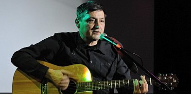 Bard z Trójmiasta wystąpi w Miłosławiu