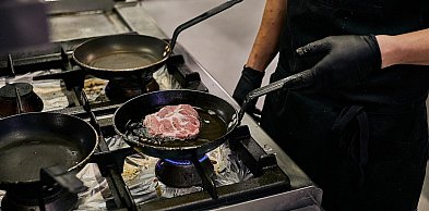 Wydajność obróbki termicznej: Jak piece konwekcyjno-parowe wpływają na mniejszy ub