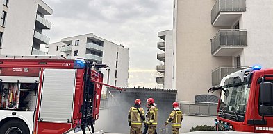 Pożar w blokowisku przy ul. Daszyńskiego we Wrześni [FOTO]