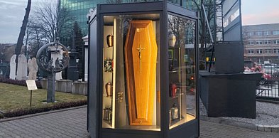 Trumnomat we Wrześni. Dobry pomysł na biznes?