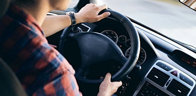 Auto części do nowoczesnych aut – gdzie szukać