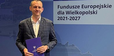 Łukasz Grabowski wspiera konserwację sztandaru 68 pułku piechoty