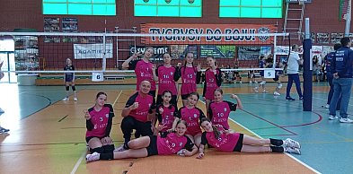 Siatkarki UKS Olimp z awansem do finału